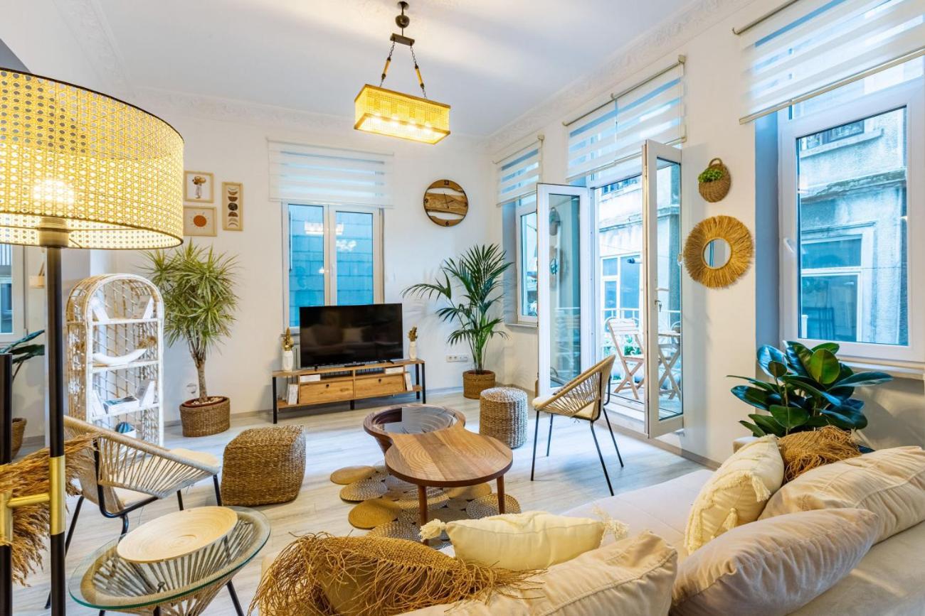 דירות איסטמבול Exceptional Flat 1 Min To Metro & Galata Tower מראה חיצוני תמונה